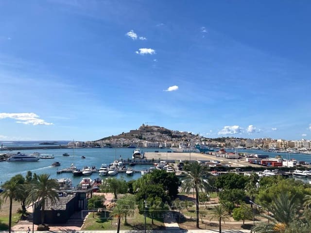 Apartamento de 2 habitaciones en Ibiza / Eivissa ciudad en venta - 675.000 € (Ref: 9596164)