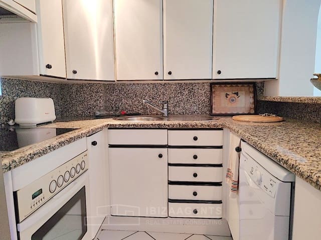 Apartamento de 2 habitaciones en Ibiza / Eivissa ciudad en venta - 675.000 € (Ref: 9596164)