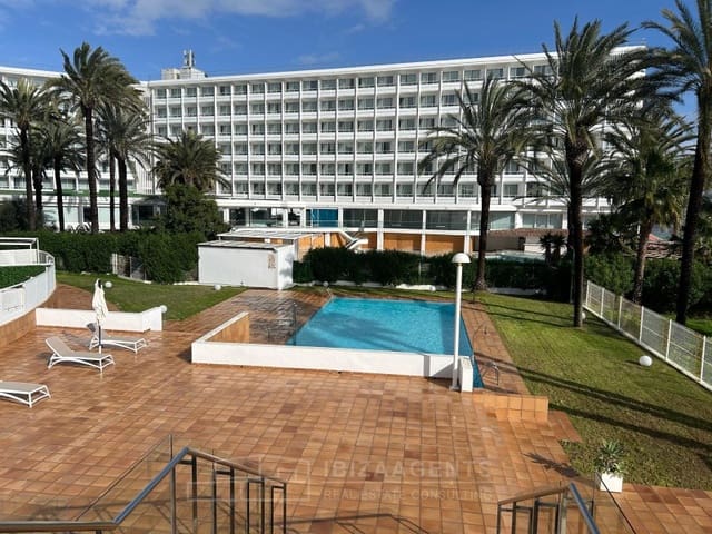 Apartamento de 2 habitaciones en Ibiza / Eivissa ciudad en venta con piscina - 690.000 € (Ref: 9604869)