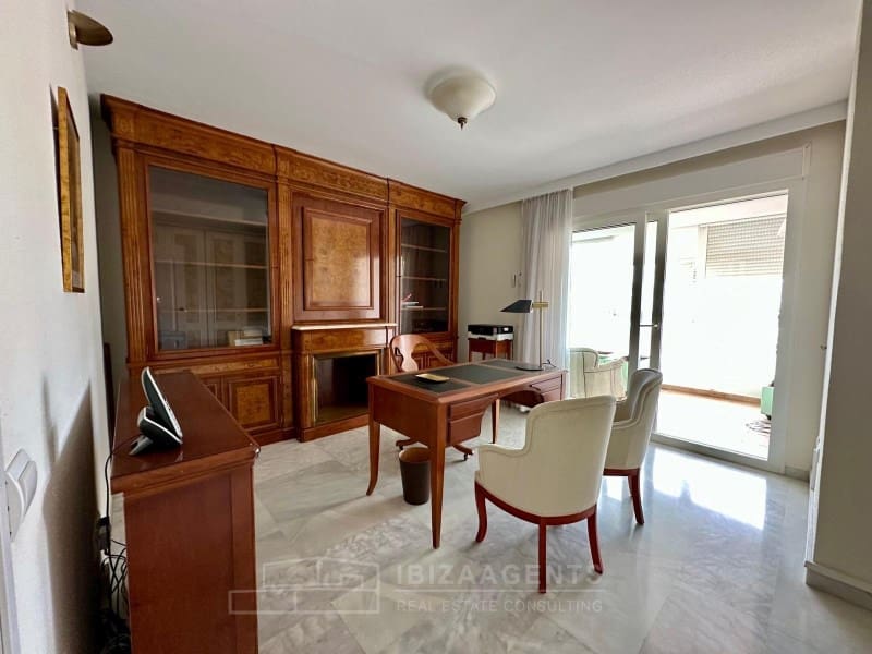 4 Zimmer Apartment zu verkaufen in Ibiza / Eivissa Stadt mit Pool Garage - 2.700.000 € (Ref: 9701504)