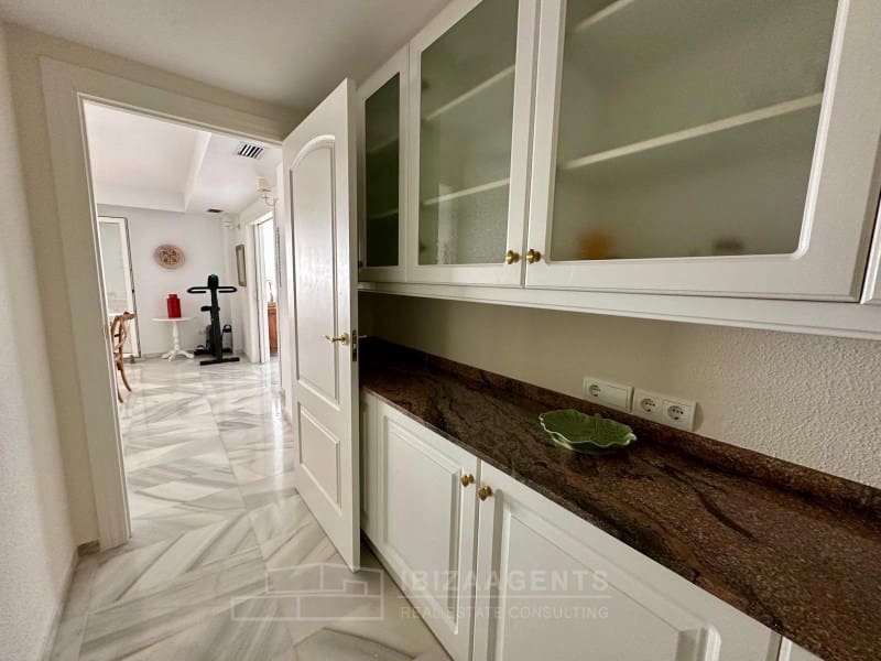 4 Zimmer Apartment zu verkaufen in Ibiza / Eivissa Stadt mit Pool Garage - 2.700.000 € (Ref: 9701504)