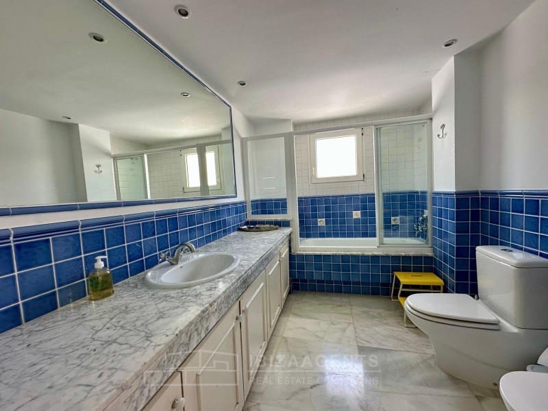 4 Zimmer Apartment zu verkaufen in Ibiza / Eivissa Stadt mit Pool Garage - 2.700.000 € (Ref: 9701504)