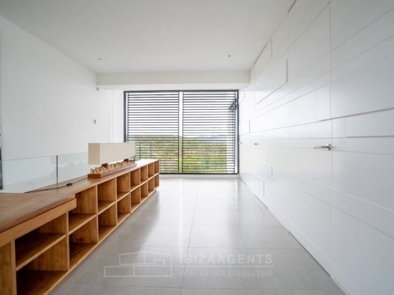 4 soveværelse Villa til leje i Sant Antoni de Portmany med swimmingpool - € 12.000 (Ref: 9758810)