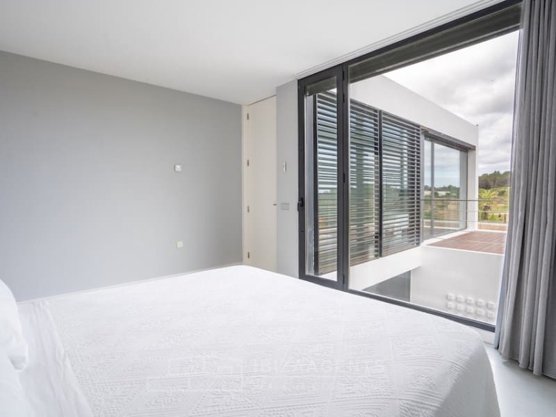 4 soveværelse Villa til leje i Sant Antoni de Portmany med swimmingpool - € 12.000 (Ref: 9758810)