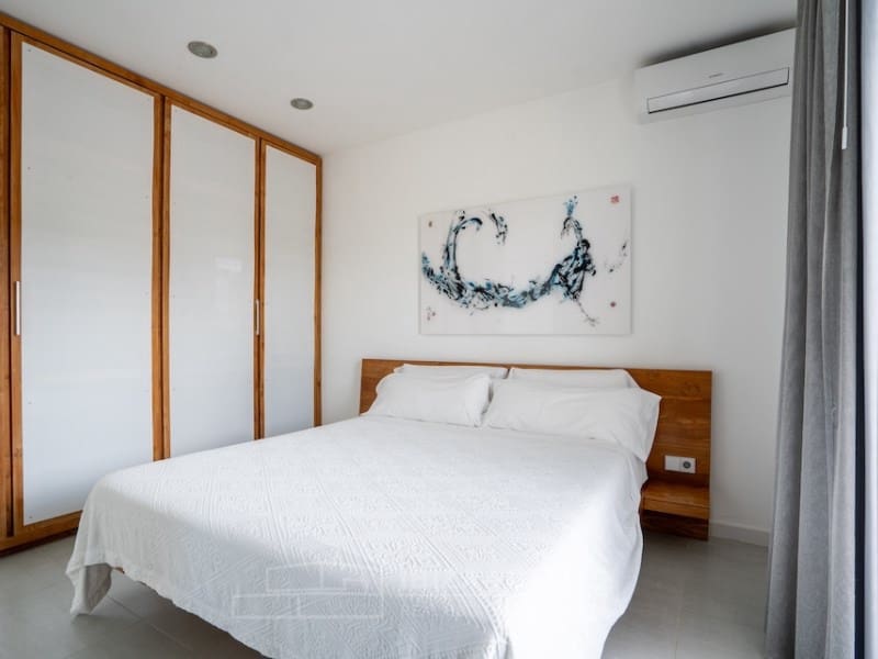 4 soveværelse Villa til leje i Sant Antoni de Portmany med swimmingpool - € 12.000 (Ref: 9758810)