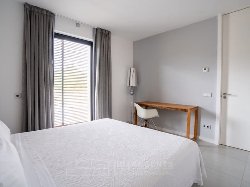 4 soveværelse Villa til leje i Sant Antoni de Portmany med swimmingpool - € 12.000 (Ref: 9758810)