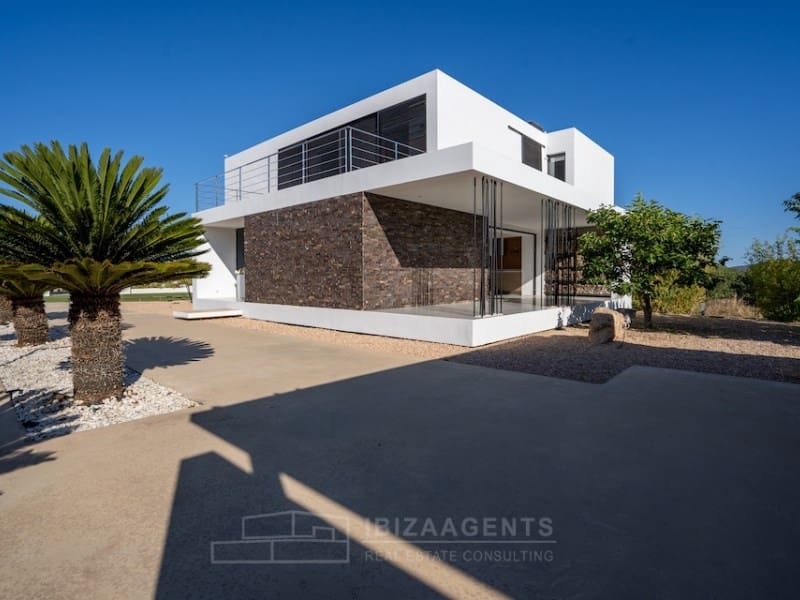 4 soveværelse Villa til leje i Sant Antoni de Portmany med swimmingpool - € 12.000 (Ref: 9758810)