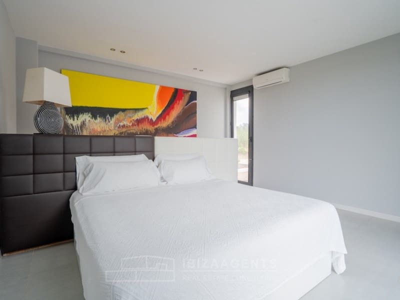 4 soveværelse Villa til leje i Sant Antoni de Portmany med swimmingpool - € 12.000 (Ref: 9758810)