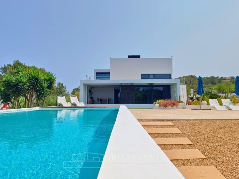 4 soveværelse Villa til leje i Sant Antoni de Portmany med swimmingpool - € 12.000 (Ref: 9758810)