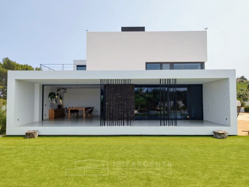 4 soveværelse Villa til leje i Sant Antoni de Portmany med swimmingpool - € 12.000 (Ref: 9758810)