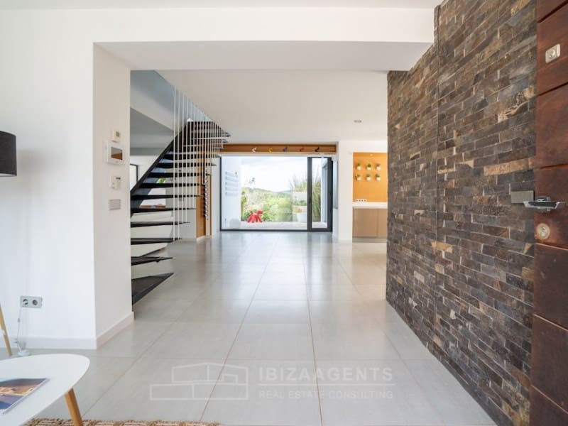 4 soveværelse Villa til leje i Sant Antoni de Portmany med swimmingpool - € 12.000 (Ref: 9758810)