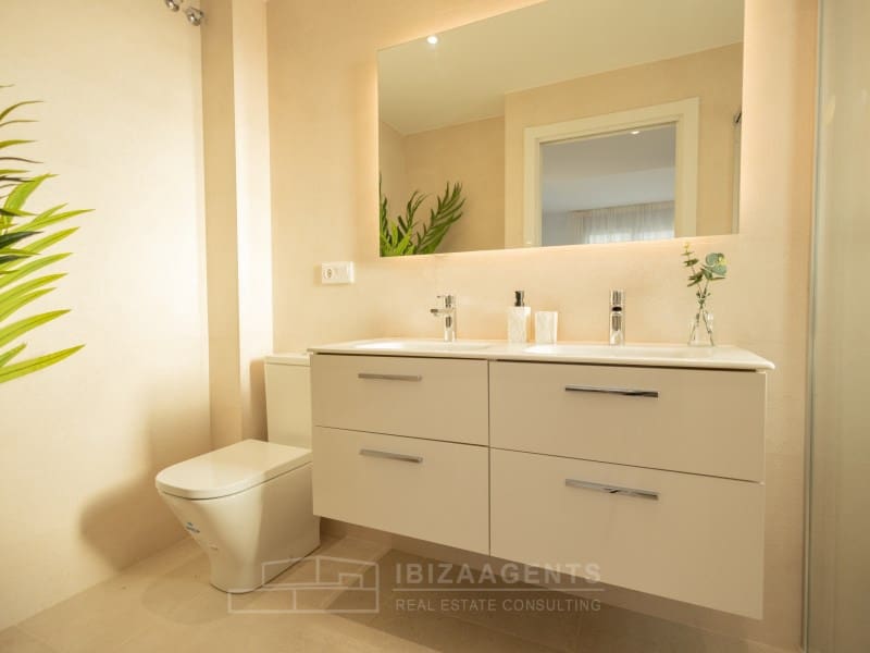 3 quarto Apartamento para venda em Ibiza / Eivissa cidade com garagem - 677 000 € (Ref: 9758811)