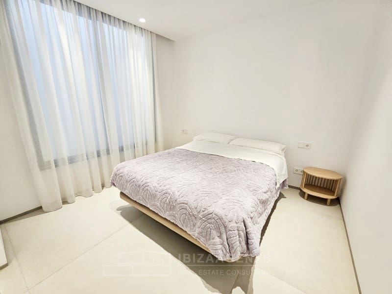 5 slaapkamer Villa te koop in Santa Eulalia / Santa Eularia met zwembad - € 2.700.000 (Ref: 9762007)