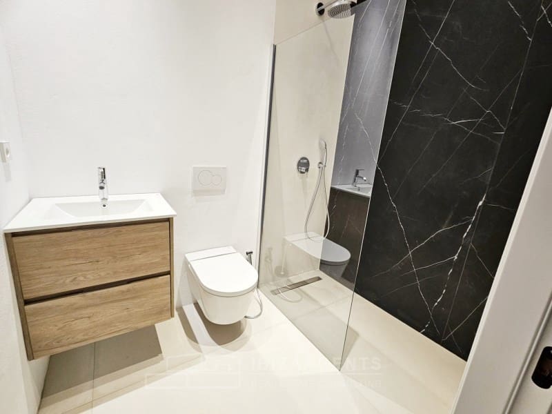 5 slaapkamer Villa te koop in Santa Eulalia / Santa Eularia met zwembad - € 2.700.000 (Ref: 9762007)