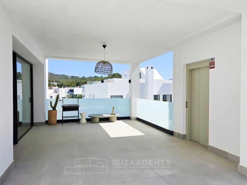 5 slaapkamer Villa te koop in Santa Eulalia / Santa Eularia met zwembad - € 2.700.000 (Ref: 9762007)