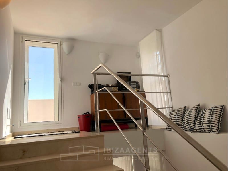 4 Zimmer Villa zu verkaufen in La Siesta mit Pool Garage - 3.980.000 € (Ref: 9824914)