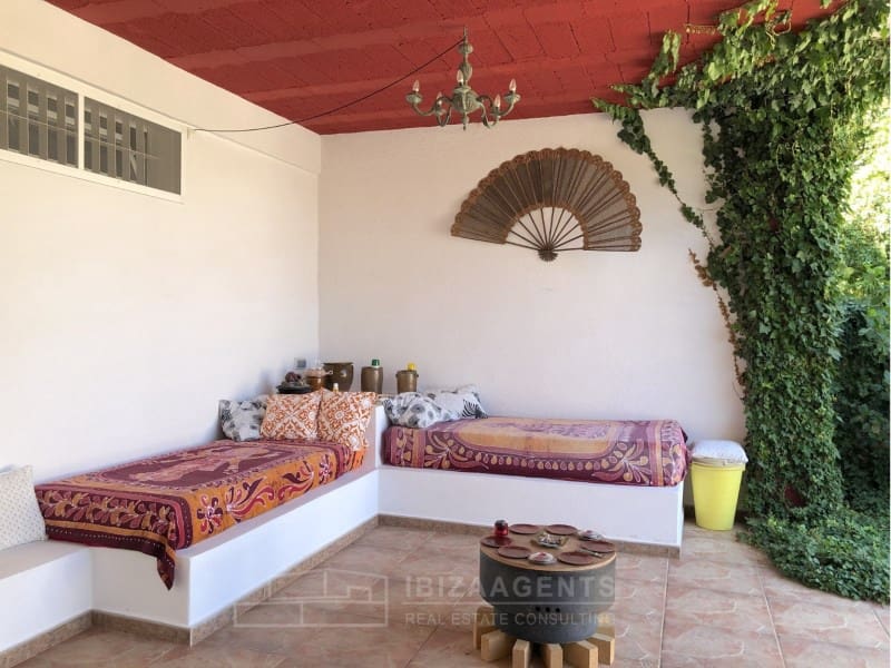 4 Zimmer Villa zu verkaufen in La Siesta mit Pool Garage - 3.980.000 € (Ref: 9824914)