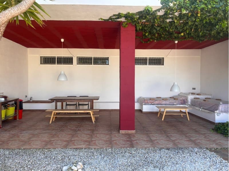 4 Zimmer Villa zu verkaufen in La Siesta mit Pool Garage - 3.980.000 € (Ref: 9824914)
