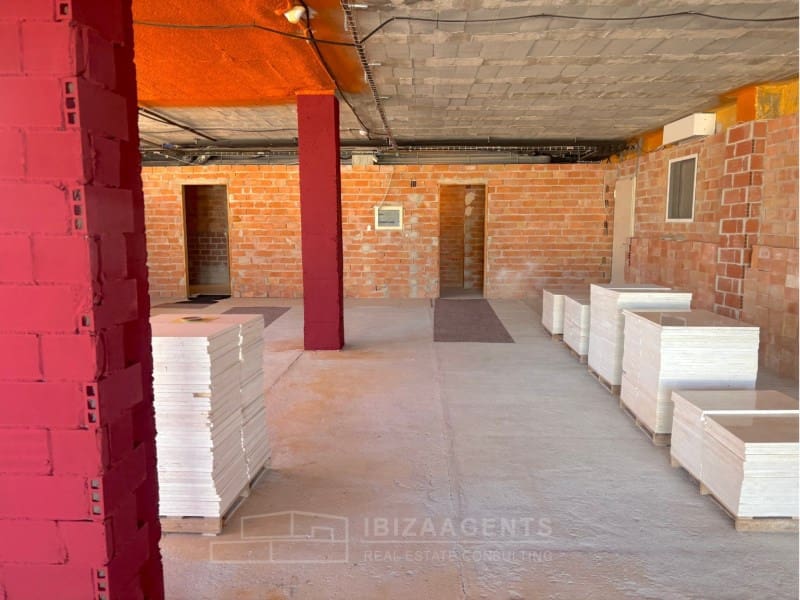 4 Zimmer Villa zu verkaufen in La Siesta mit Pool Garage - 3.980.000 € (Ref: 9824914)