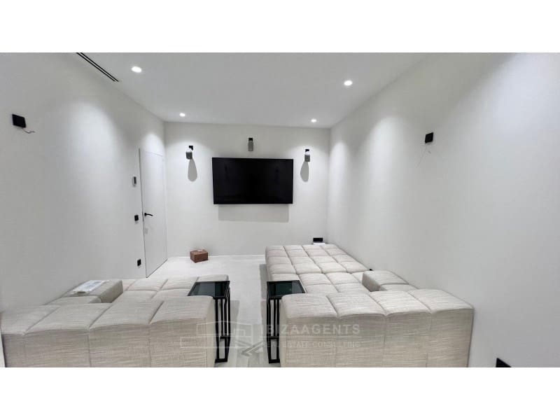 7 Zimmer Villa zu verkaufen in Santa Eulalia / Santa Eularia - 7.800.000 € (Ref: 9868466)