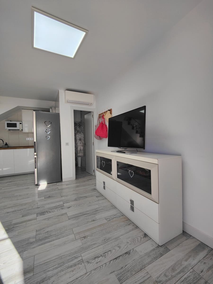 2 bedroom Townhouse for rent in Puerto Rico with pool garage - € 1,300 (Ref: 10044561)