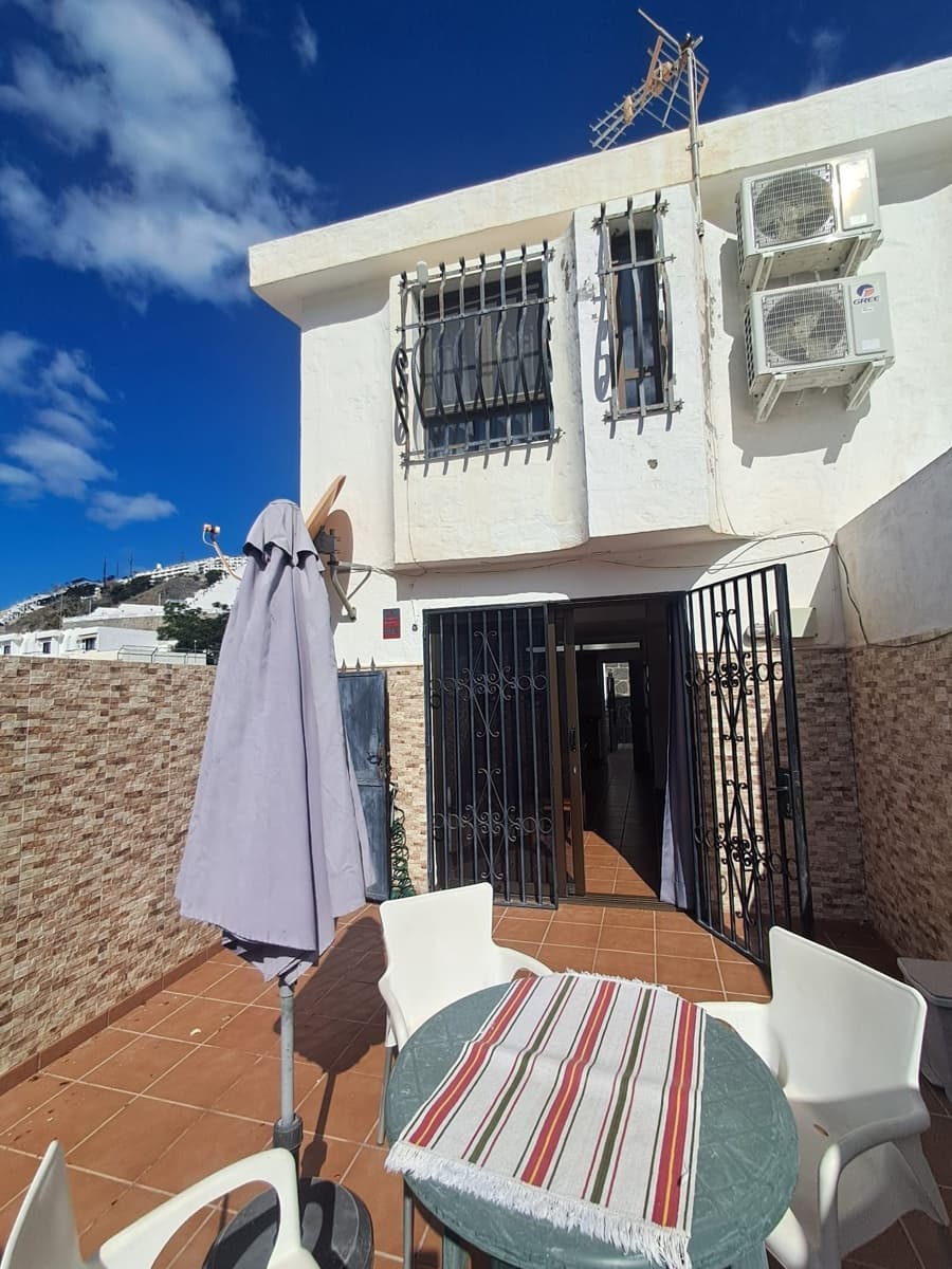 2 Zimmer Haus zu vermieten in Puerto Rico mit Pool Garage - 1.200 € (Ref: 10101587)