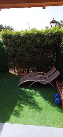 1 quarto Bungalow para arrendar em Sonneland, San Bartolomé de Tirajana com piscina - 900 € (Ref: 10101588)