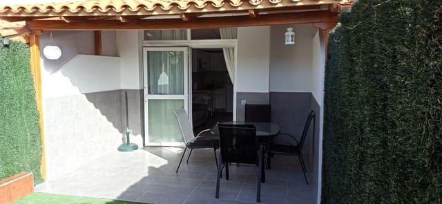 1 quarto Bungalow para arrendar em Sonneland, San Bartolomé de Tirajana com piscina - 900 € (Ref: 10101588)