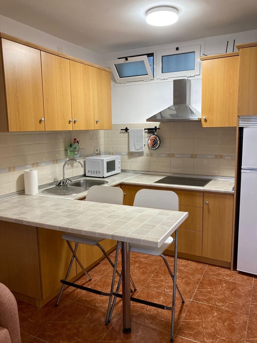 1 makuuhuone Huoneisto vuokrattavana paikassa Mogan mukana uima-altaan - 900 € (Ref: 10123487)