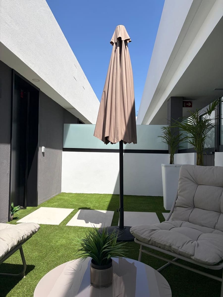 1 slaapkamer Appartement te huur in Mogan met zwembad garage - € 1.680 (Ref: 10159093)