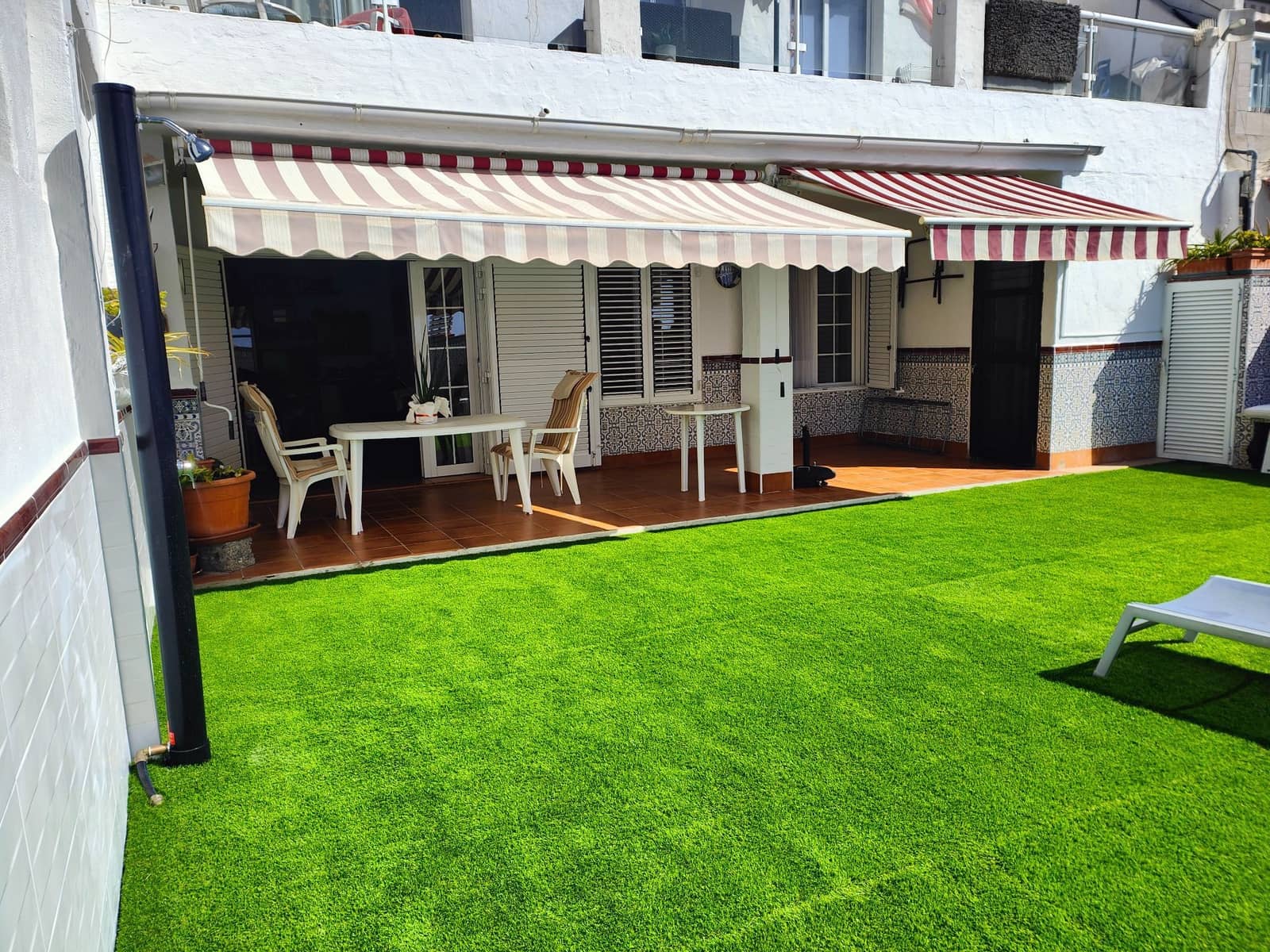 2 soverom Kjedet enebolig til leie i Los Caideros med svømmebasseng garasje - € 1 300 (Ref: 3158549)