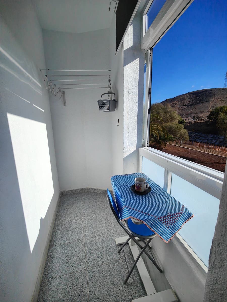2 bedroom Flat for rent in Arguineguin - € 900 (Ref: 5613727)