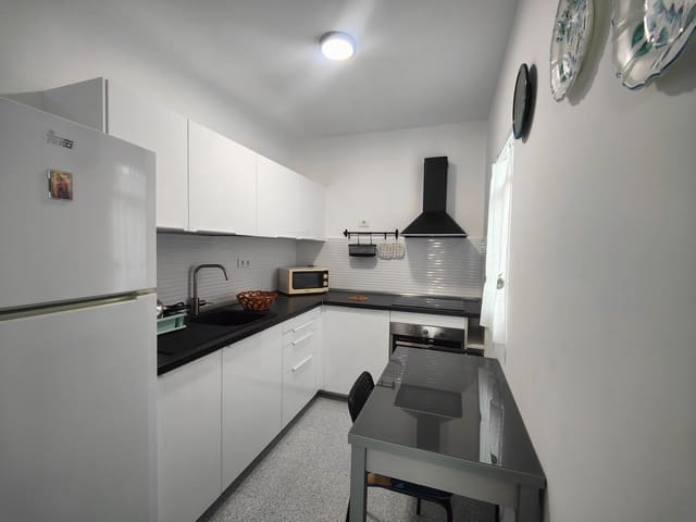 Piso de 2 habitaciones en Arguineguín, Mogán en alquiler - 900 € (Ref: 5613727)