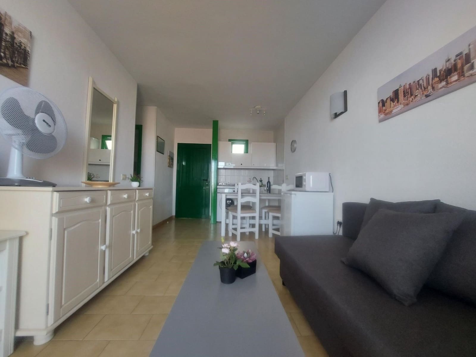 1 slaapkamer Appartement voor vakantieverhuur in Puerto Rico met zwembad garage - € 560 (Ref: 5977667)