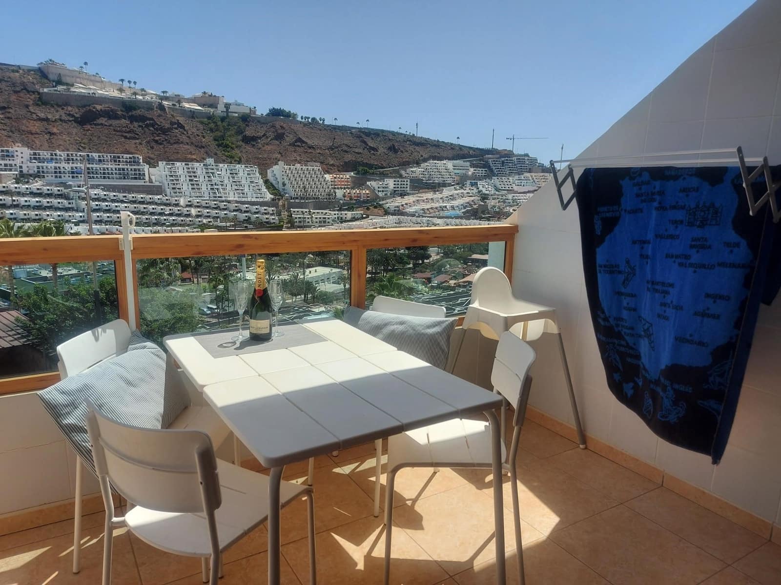 1 slaapkamer Appartement voor vakantieverhuur in Puerto Rico met zwembad garage - € 550 (Ref: 6002765)