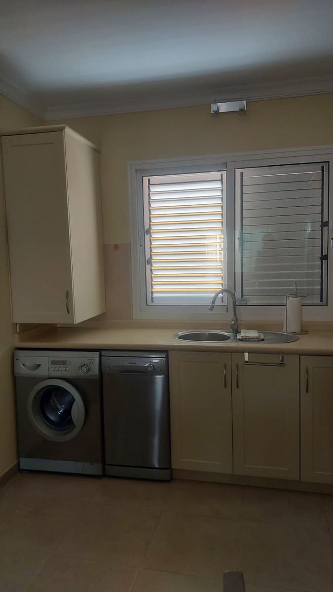 2 slaapkamer Appartement voor vakantieverhuur in Arguineguin met zwembad garage - € 735 (Ref: 7029439)
