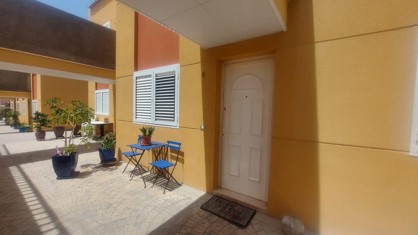 2 slaapkamer Appartement voor vakantieverhuur in Arguineguin met zwembad garage - € 735 (Ref: 7029439)