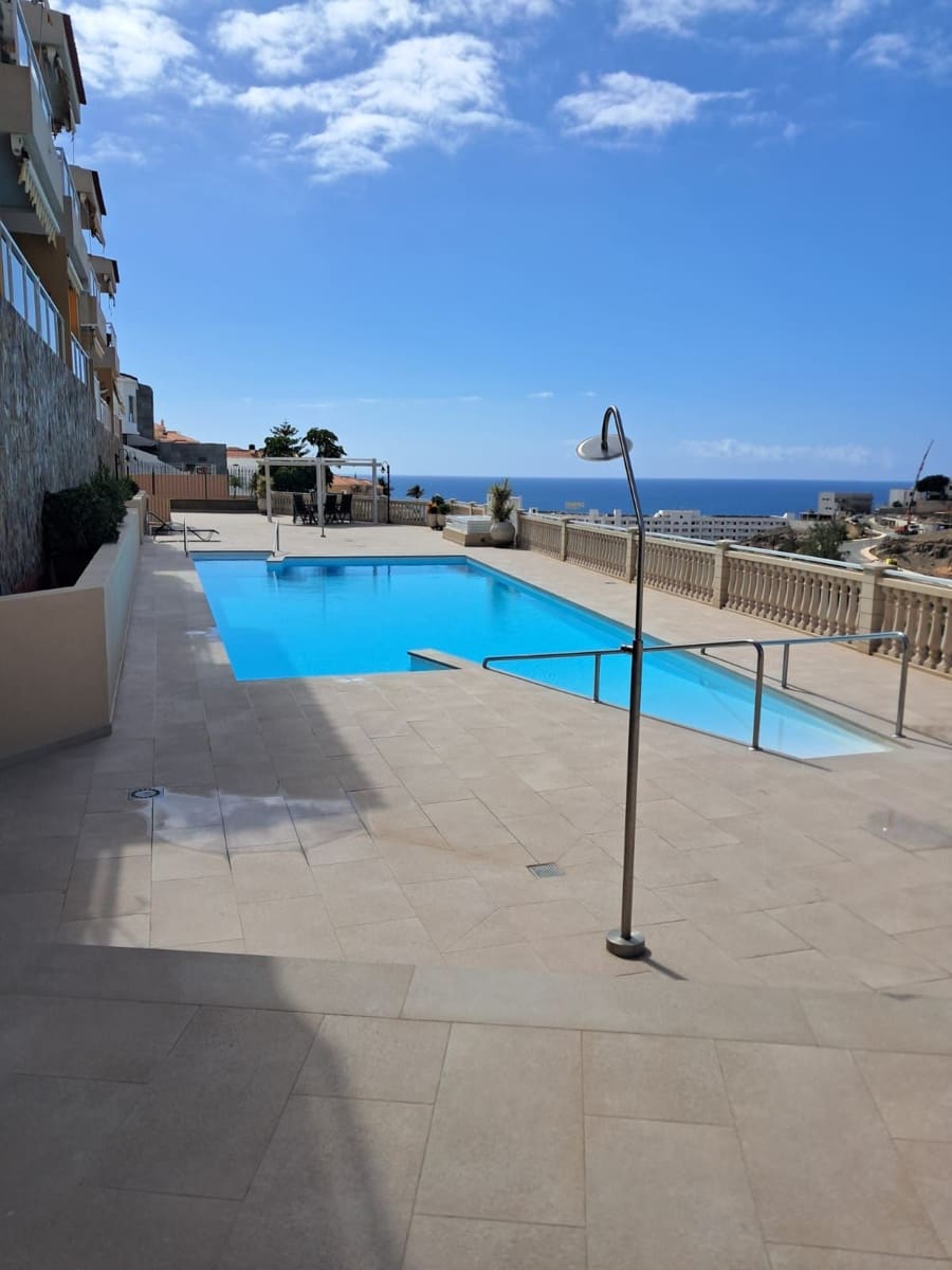 2 slaapkamer Appartement voor vakantieverhuur in Arguineguin met zwembad garage - € 735 (Ref: 7029439)