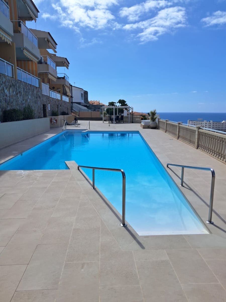 2 slaapkamer Appartement voor vakantieverhuur in Arguineguin met zwembad garage - € 735 (Ref: 7029439)