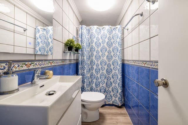 1 bedroom Apartment for rent in Playa del Inglés, San Bartolomé de Tirajana with pool - € 900 (Ref: 7721912)