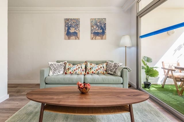 1 bedroom Apartment for rent in Playa del Inglés, San Bartolomé de Tirajana with pool - € 900 (Ref: 7721912)