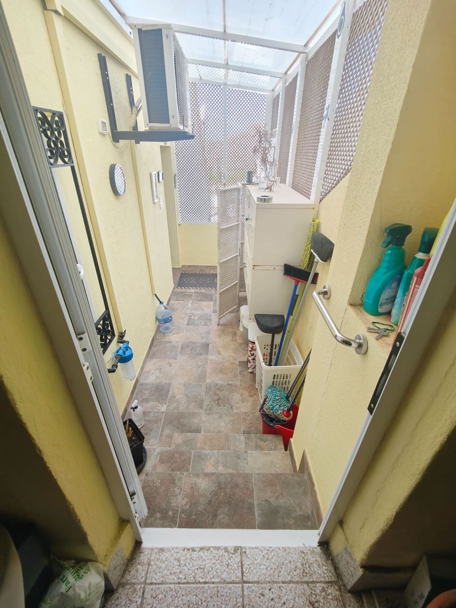 1 makuuhuone Huoneisto myytävänä paikassa Tauro mukana uima-altaan 
autotalli - 280 000 € (Ref: 7828433)