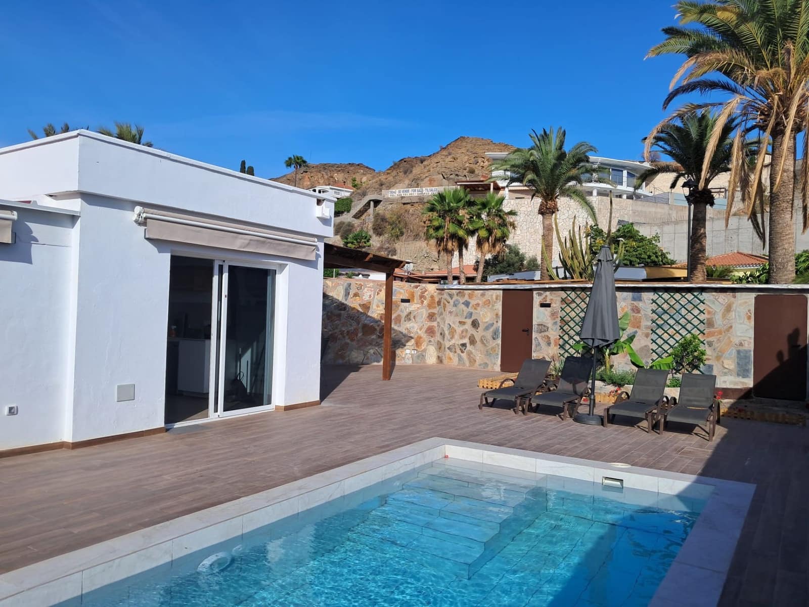 2 camera da letto Villa da affitare come casa vacanza in Tauro con piscina garage - 1.645 € (Rif: 7900619)