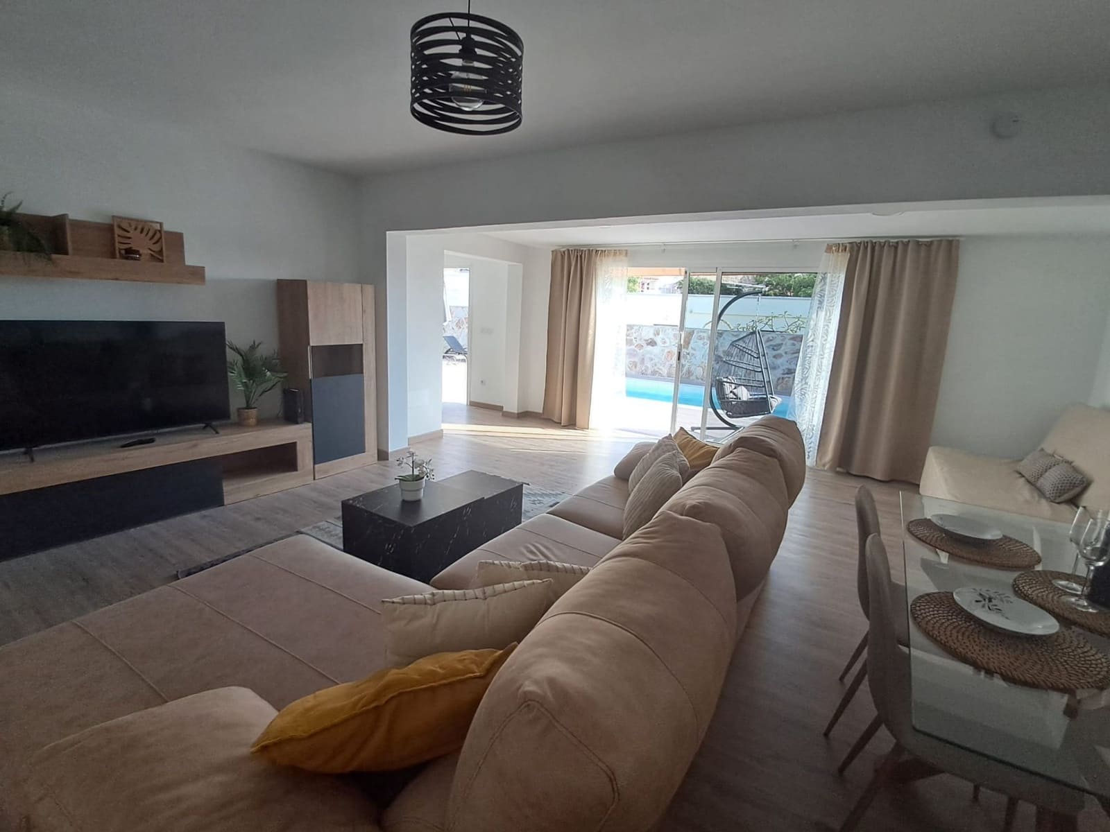 2 camera da letto Villa da affitare come casa vacanza in Tauro con piscina garage - 1.645 € (Rif: 7900619)