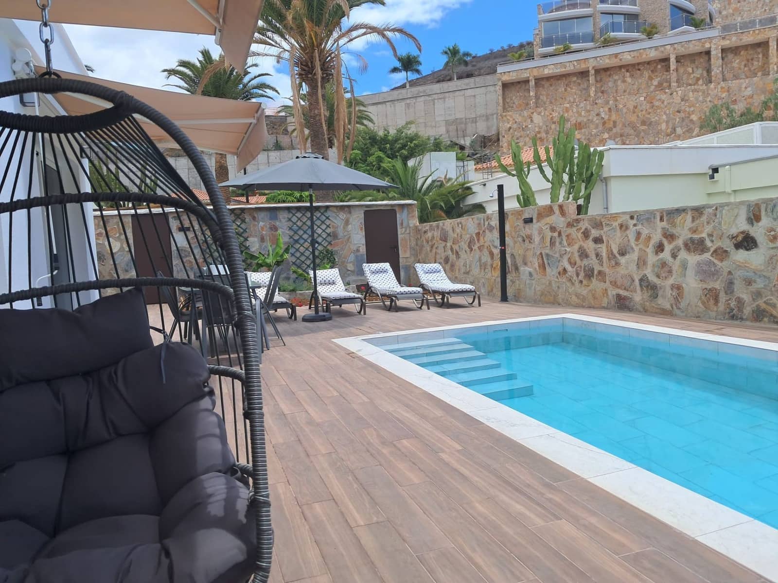 2 camera da letto Villa da affitare come casa vacanza in Tauro con piscina garage - 1.645 € (Rif: 7900619)