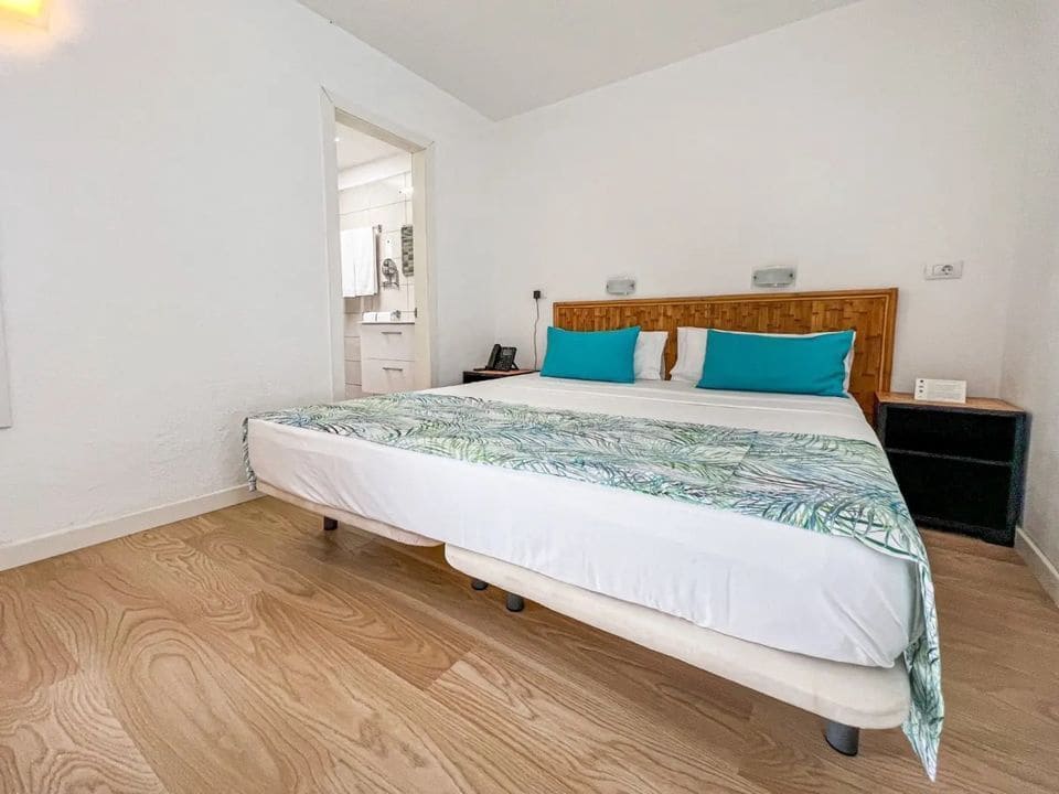 2 bedroom Apartment for rent in Puerto Rico with pool - € 1,400 (Ref: 8148161)