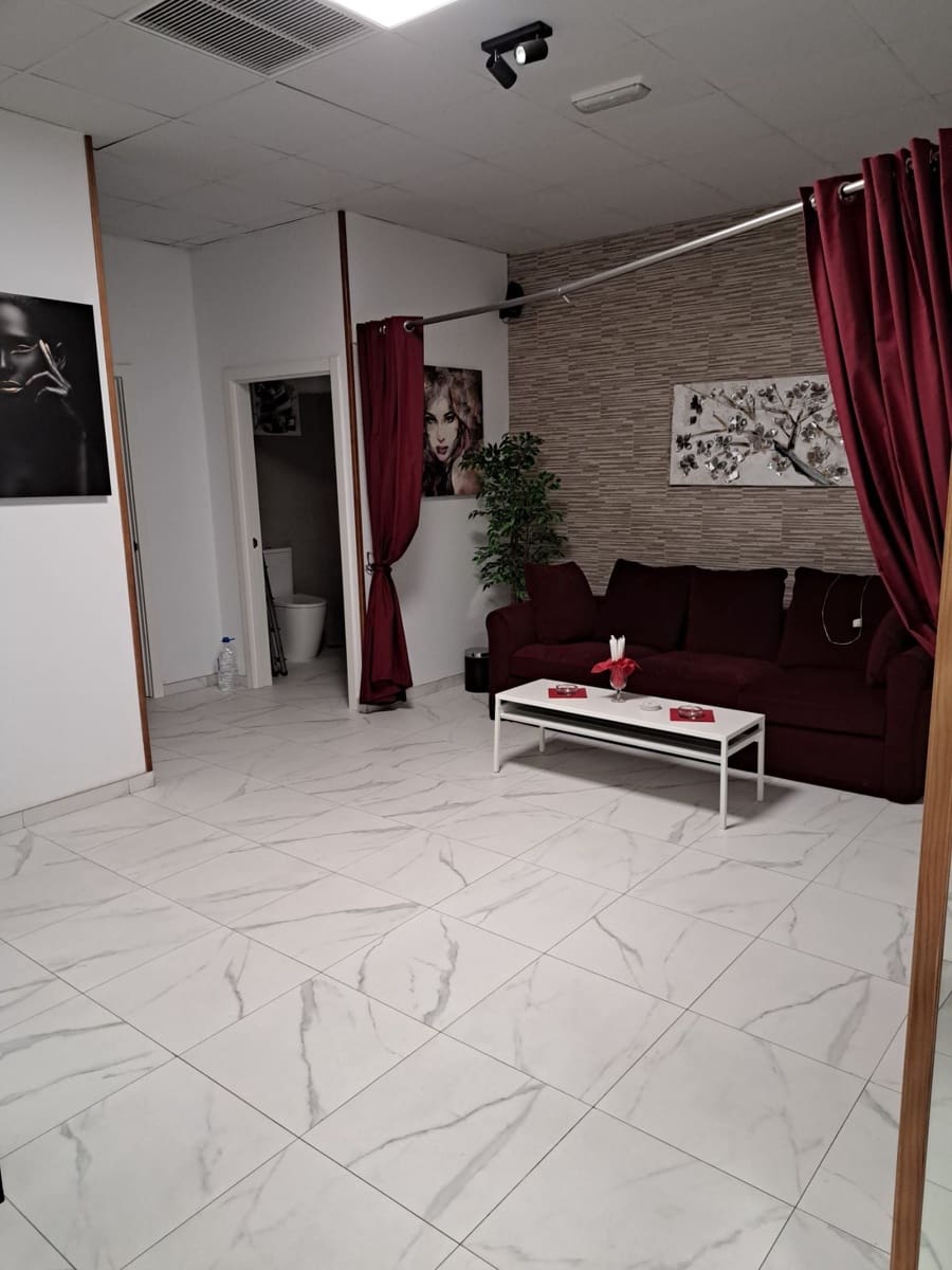 Erhverv til salg i Playa del Ingles - € 195.000 (Ref: 8536309)