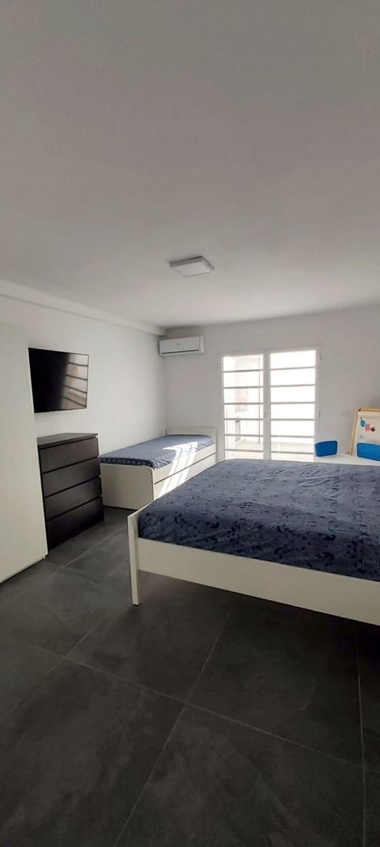 5 sovrum Villa till salu i Sonneland med pool garage - 695 000 € (Ref: 8743022)