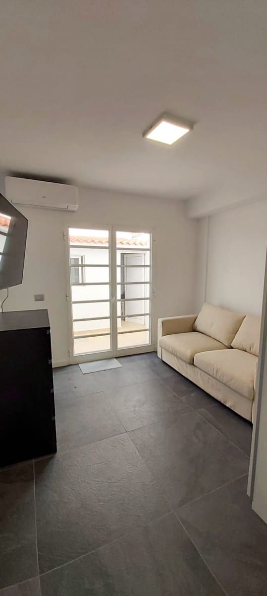 5 sovrum Villa till salu i Sonneland med pool garage - 695 000 € (Ref: 8743022)