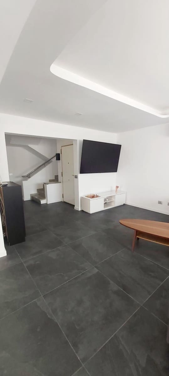 5 sovrum Villa till salu i Sonneland med pool garage - 695 000 € (Ref: 8743022)